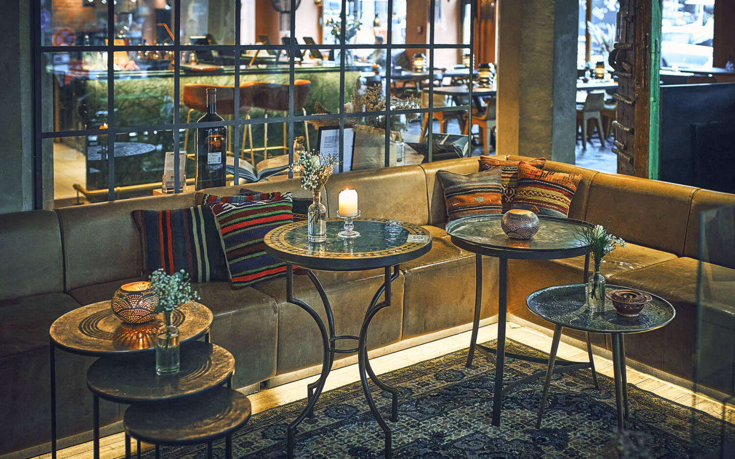 Gemütliche Atmosphäre trotz Self-Service-Konzept: das Bona’me in der Hamburger Altstadt / ©Marc Sill