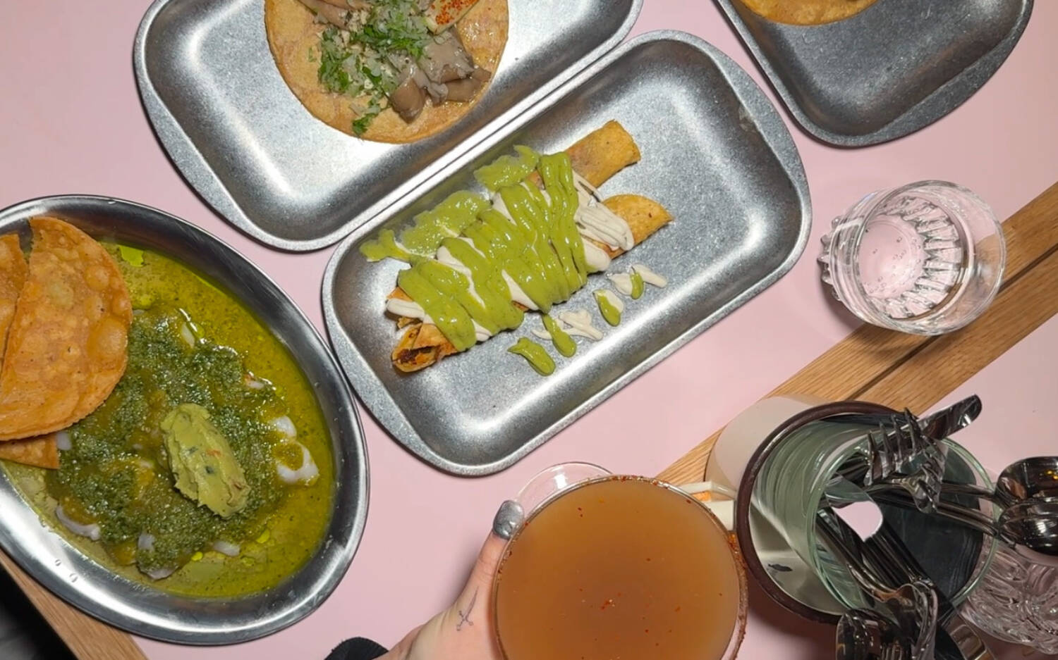 In lässiger Atmo werden hier Kreationen der gesamten Bandbreite der mexikanischen Küche aufgetischt / ©Genuss-Guide