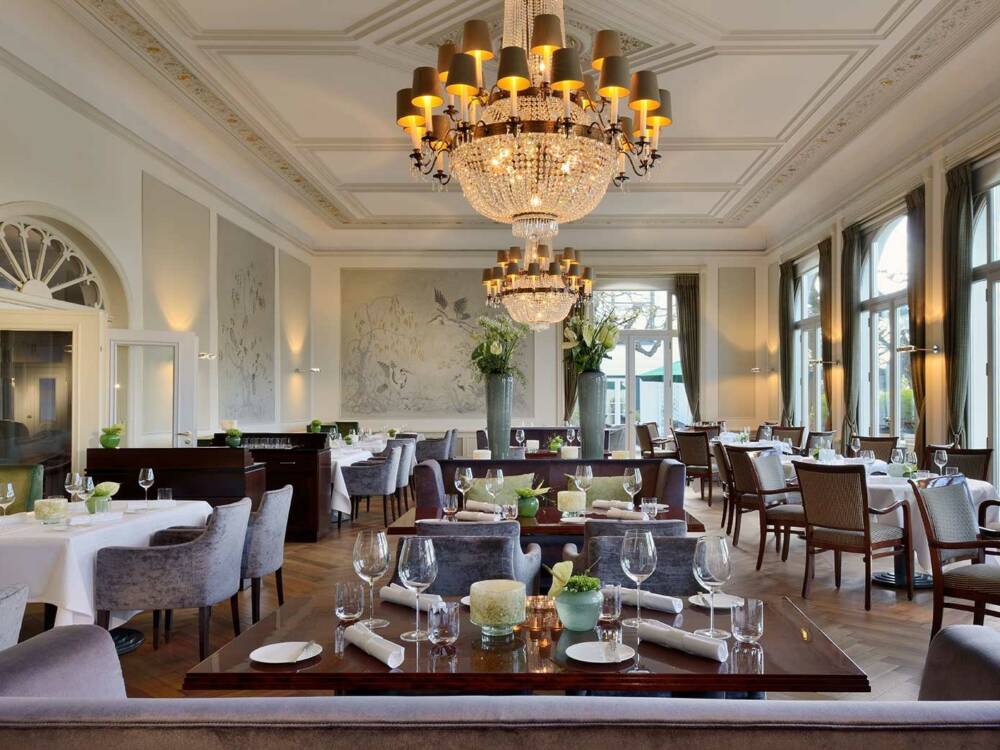 Jacobs Restaurant: gehobenes Ambiente direkt an der Elbe / ©Jacobs Restaurant