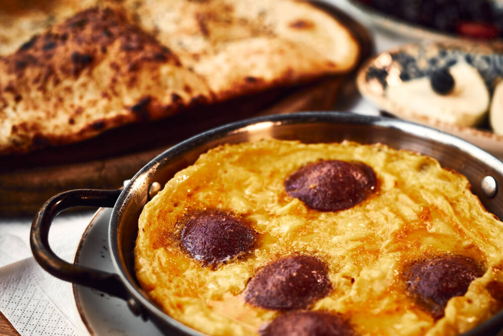 Samstags kann bei Mr Kebab auch gefrühstückt werde. Menemen mit Sucuk ist eine türkische Spezialität / ©Marc Sill