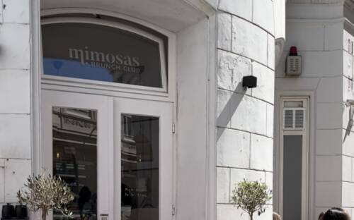 Schicke Atmosphäre, bunte Teller und Mimosa-Flatrate: Der Brunch Club begeistert schon seit einigen Jahren in der Neustadt. Und ist nun auch in Eppendorf zu finden / ©Marie Oetgen