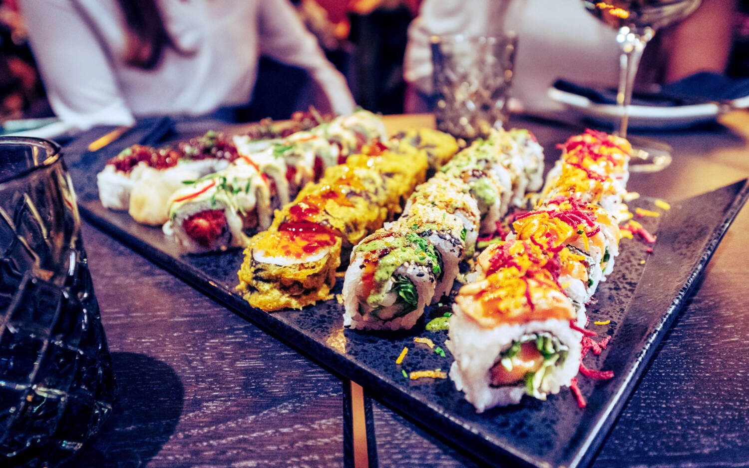 Von Surf and Turf bis Sunset: Das Sushi-Restaurant in Hamburg punktet mit einer großen Sushi-Auswahl, auch vegetarisch und vegan /©Tyo Tyo  
