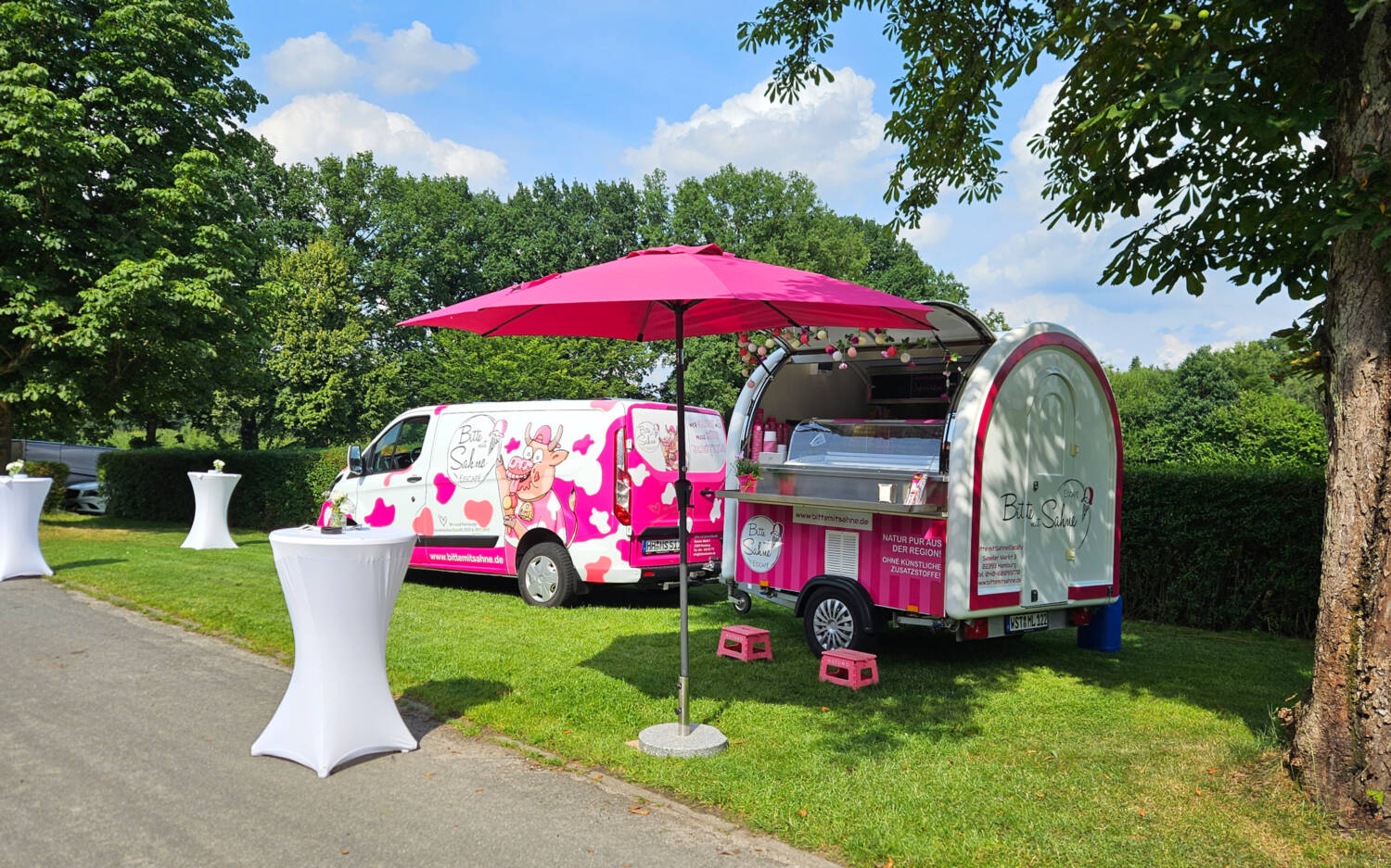 Der Bitte-Mit-Sahne-Eiswagen kann für Feiern aller Art gemietet werden / ©Bitte mit Sahne