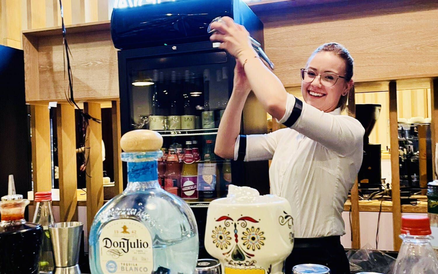 Die Profis der Flying Bar Crew sorgen für die perfekte Versorgung nach dem Essen / ©Flying Bar Crew