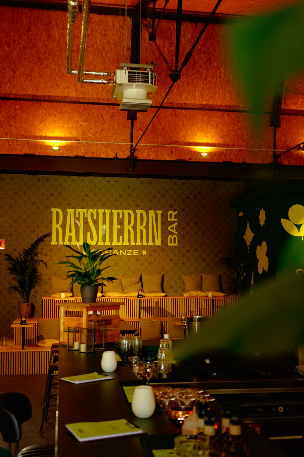 Die neue Ratsherrn Bar in der Schanze punktet mit gemütlicher Wohnzimmeratmosphäre / ©Ratsherrn