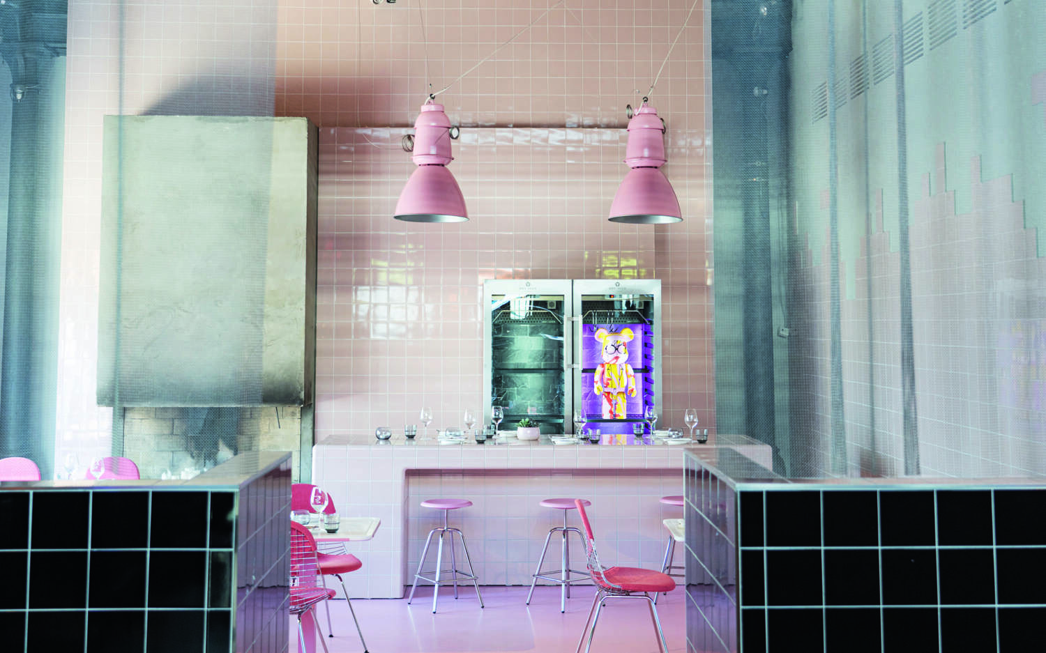 Ein Traum in Rosa: Die Bullerei empfängt Gäste mit lässiger Atmosphäre / ©Frank Meyer