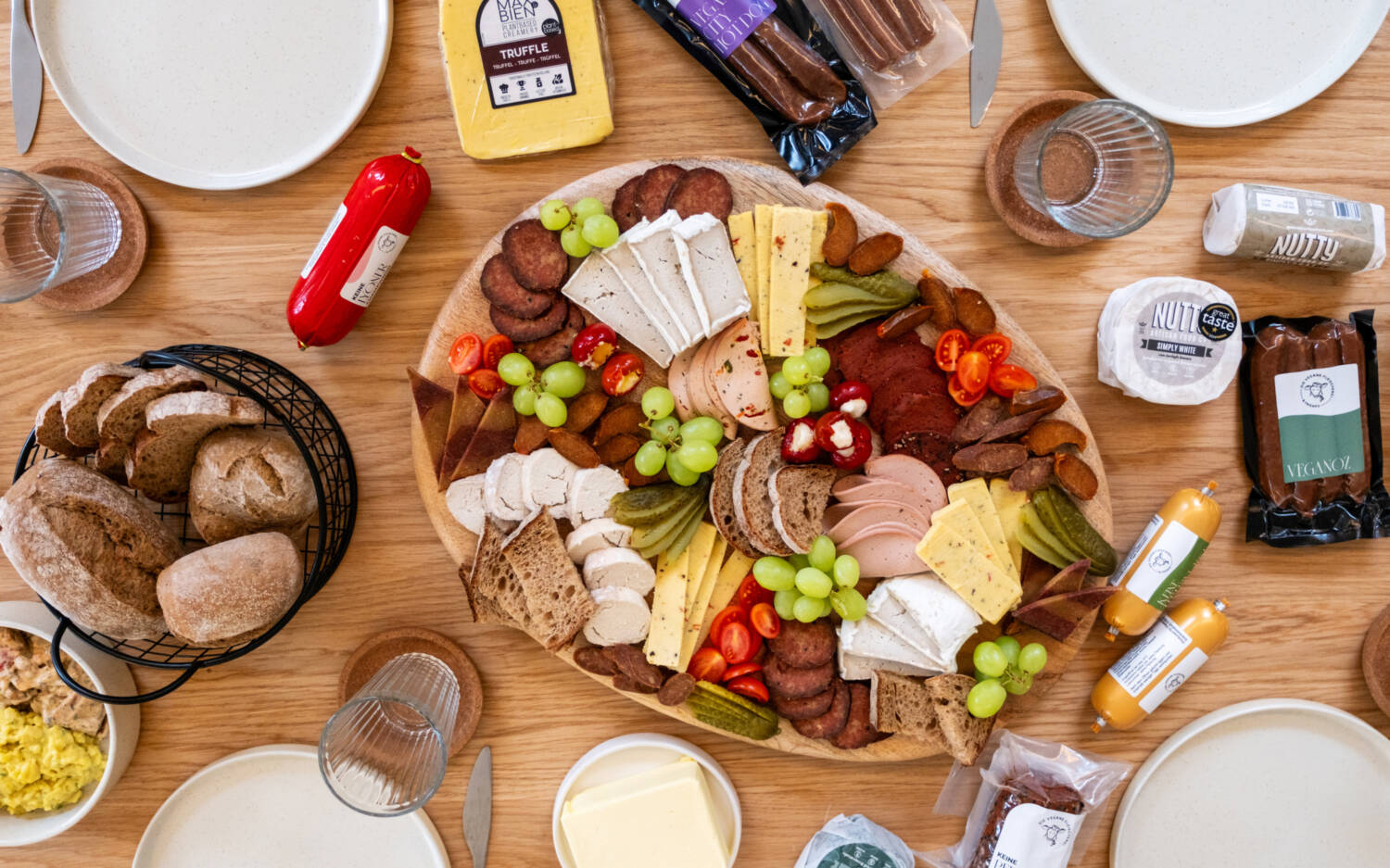 Frühstücks-Buffet für die ganze Firma? Die Vegane Fleischerei sorgt dafür, dass alle zufrieden sind / ©Die Vegane Fleischerei