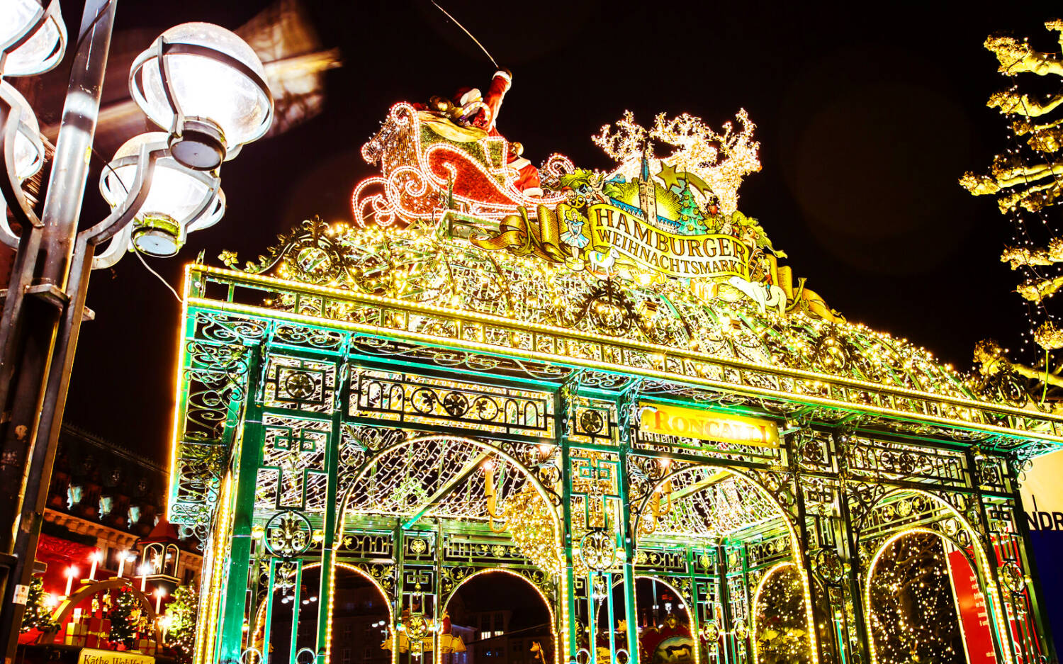 Glühwein, Bratwurst und Mandeln: Hier kommen die schönsten Weihnachtsmärkte in Hamburg / ©Mediaserver Hamburg/Timo Sommer