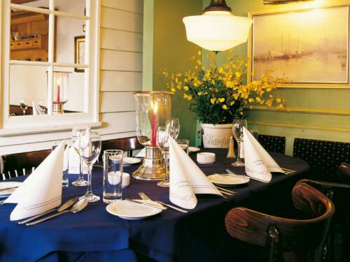 Gutbürgerliche Küche und Fischspezialitäten am Hamburger Fischmarkt: die Alt Helgoländer Fischerstube / ©Alt Helgoländer Fischerstube