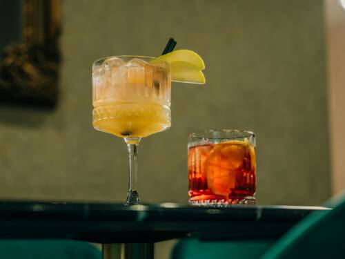 In der Toast Bar liegt der Fokus auf Spritz: Hier, am Neuen Pferdemarkt, trinkt man auf dem Bürgersteig / ©Unsplash/Francesco Liotto