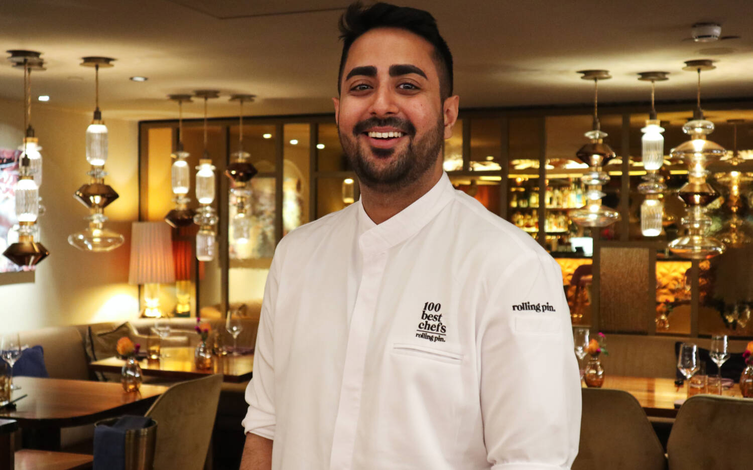 Seit April 2025 ist der 27-jährige Vishal Kapoor Küchenchef im Nikkei Nine und kann sich bereits zu den Top 100 Köchen Deutschlands zählen / ©Alina Fedorova