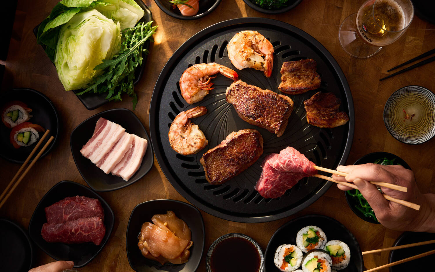 Auf dem Tischgrill werden Fleisch, Fisch und Gemüse zur persönlichen Perfektion gebraten / ©Gong Restaurant