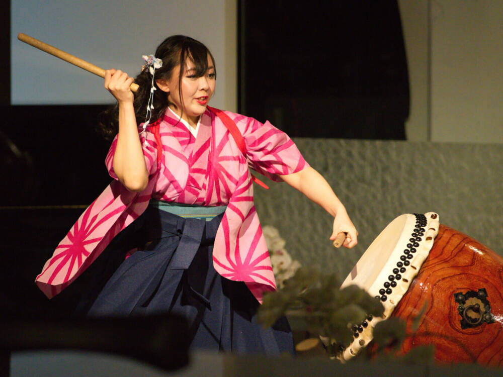 Das Sukeroku Taiko Ensemble trommelt zum Menü – im Februar im japanischen Kaiseki-Restaurant Yoshi im Alsterhaus / ©Malte Klauck