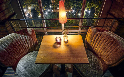 Entspannt bei Industrie-Charme: Das Hadley’s in Eimsbüttel zählt zu den gemütlichen Restaurants in Hamburg / ©Marc Sill