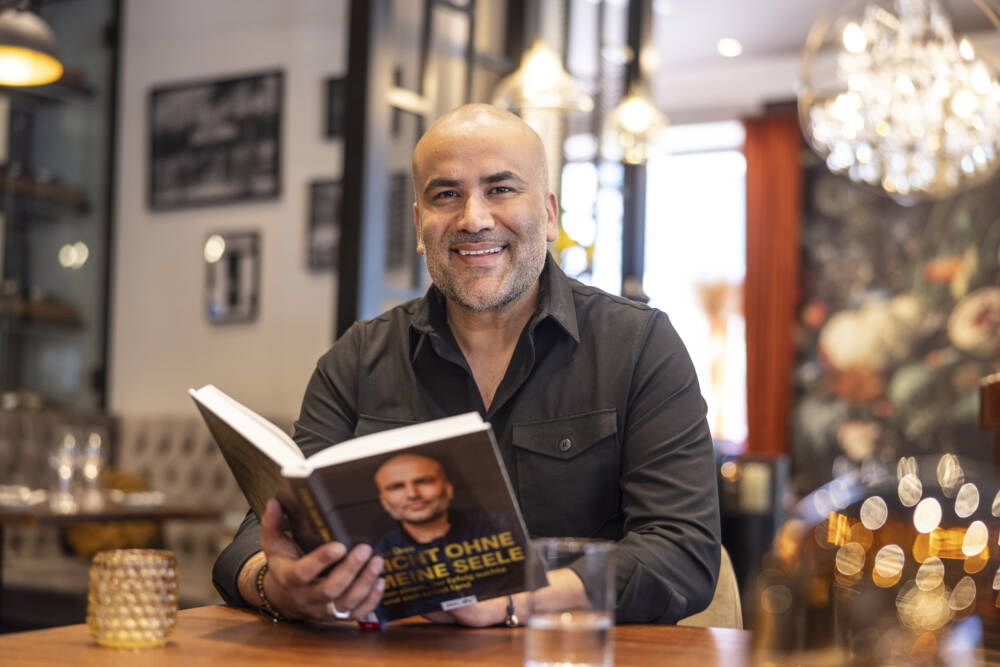 Gastroflüsterer Kemal Üres bedankt sich bei der Politik für die Mehrwertsteuersenkung in der Gastronomie /©Alexander Babic