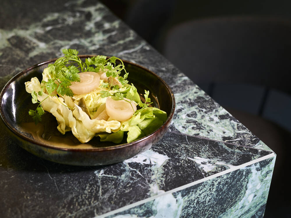 Gesundes Mittagessen in besonderem Ambiente: Das Pop-up von Table Dot und Midgard Licht / ©Marc Sill