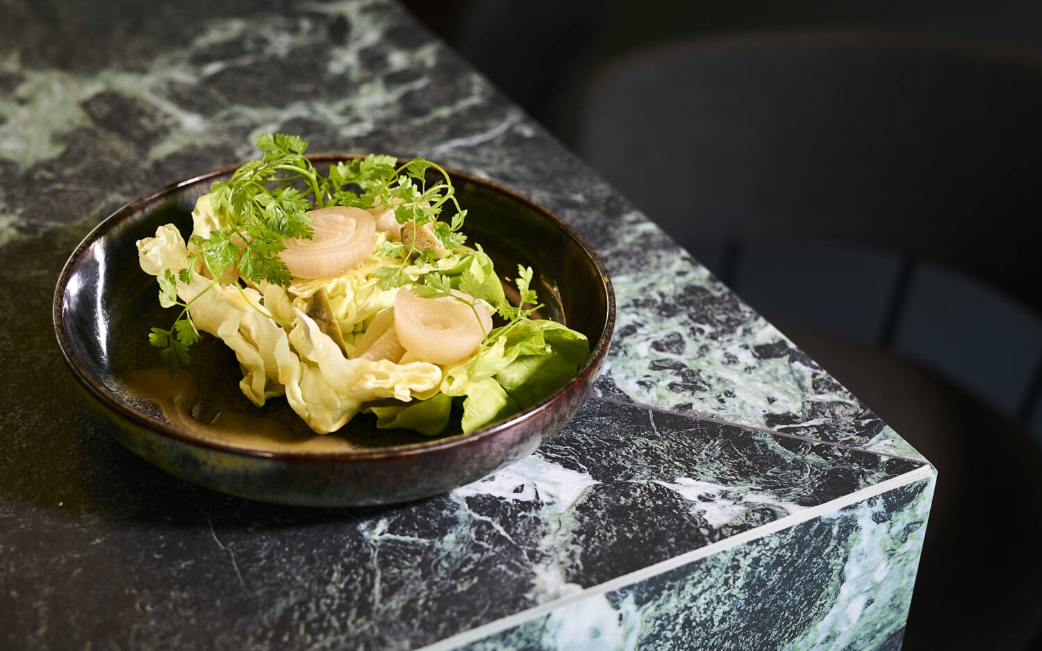 Gesundes Mittagessen in besonderem Ambiente: Das Pop-up von Table Dot und Midgard Licht / ©Marc Sill