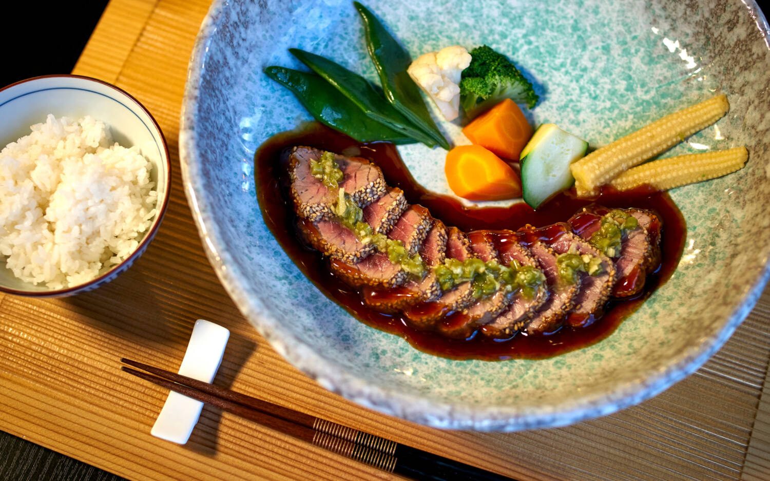 Im Yoshi wird die hohe Kunst der japanischen Küche serviert / ©Marc Sill