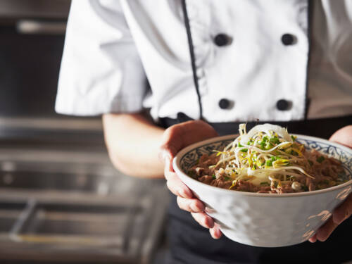 Vegane, panasiatische Küche zu fairen Preisen: Unsere Tester konnte das Ginya überzeugen / ©Adobe Stock/mnimage