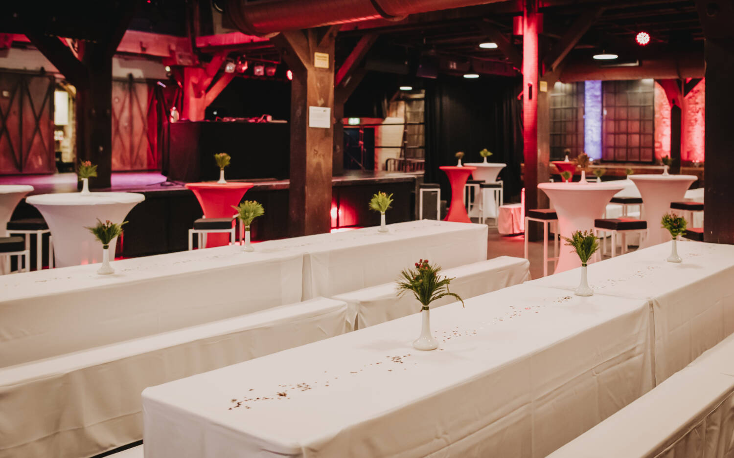 Auch bestuhlte Veranstaltungen können in der Fabrik stattfinden / ©Fabrik