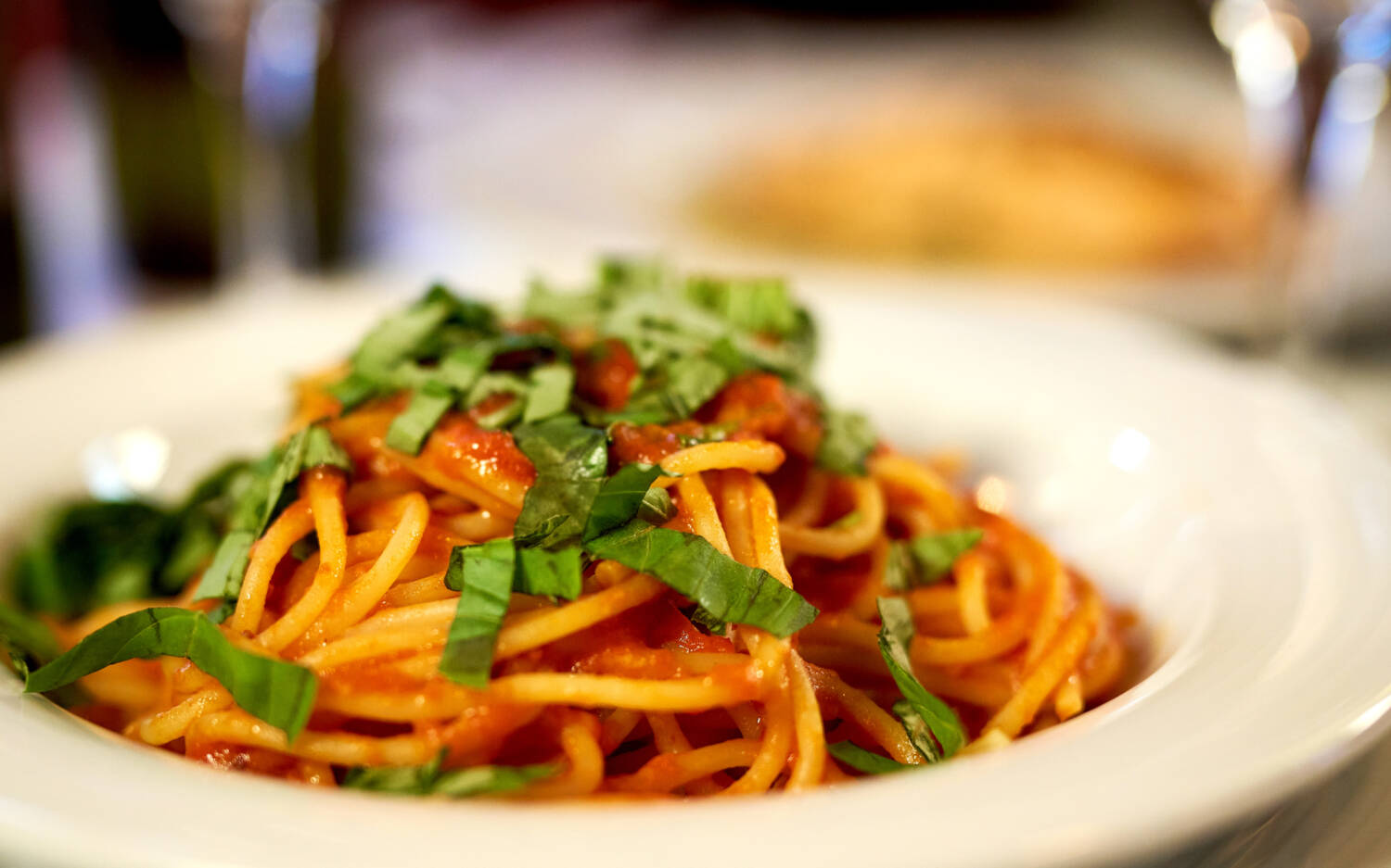 Das alteingesessene italienische Restaurant auf St. Pauli bietet klassische Länderküche wie Pasta, Antipasti, Fleisch und Fisch / ©Marc Sill
