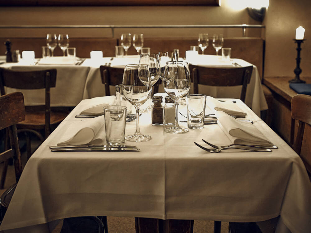 Das Kultlokal Brücke  in der Nähe vom Isemarkt bleibt nach drohender Schließung mit neuem Betreiber bestehen / ©Marc Sill