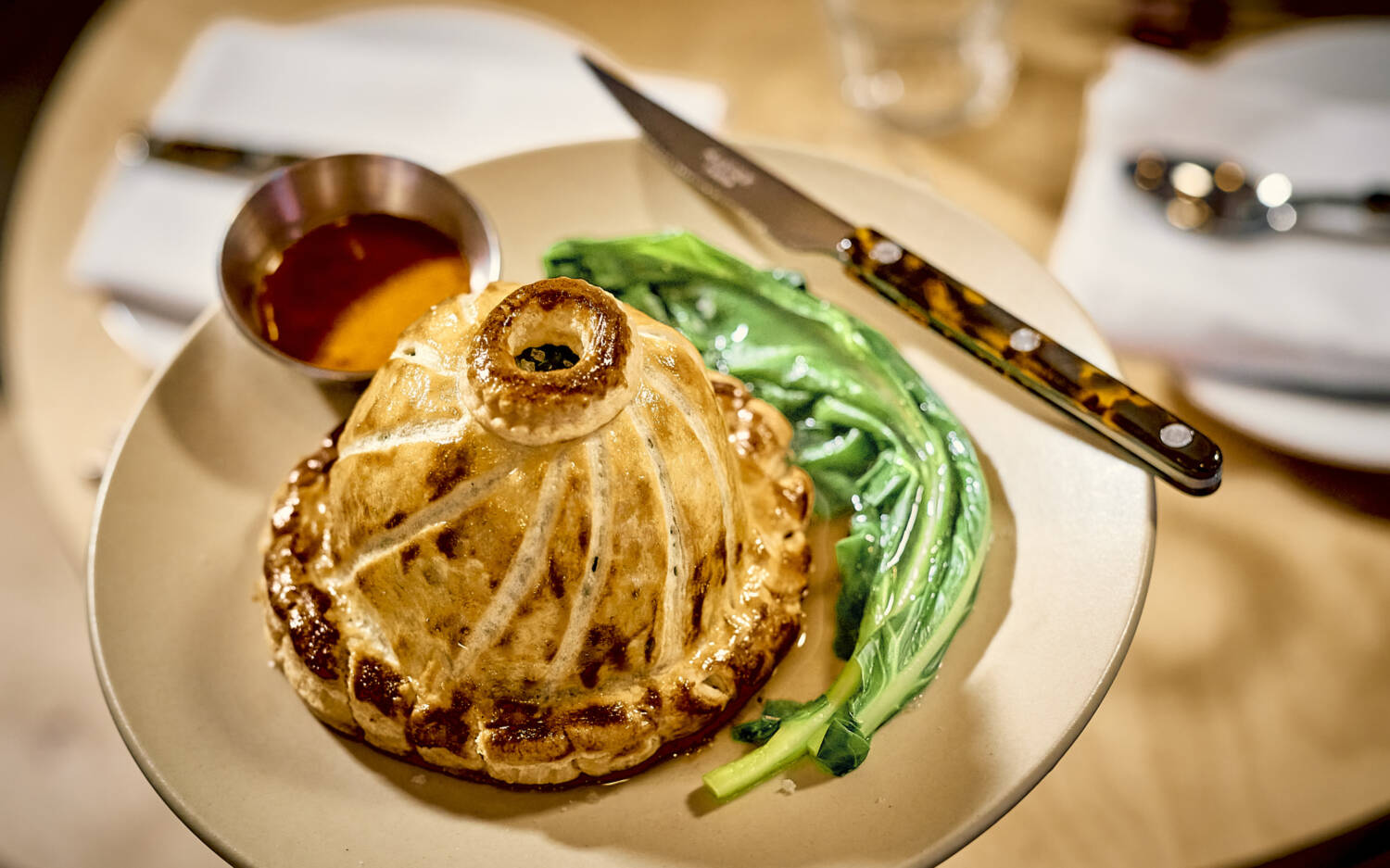 Gerichte, die begeistern: Patê Sô, fluffiger Teig gefüllt mit hausgemachter Paté / ©Marc Sill