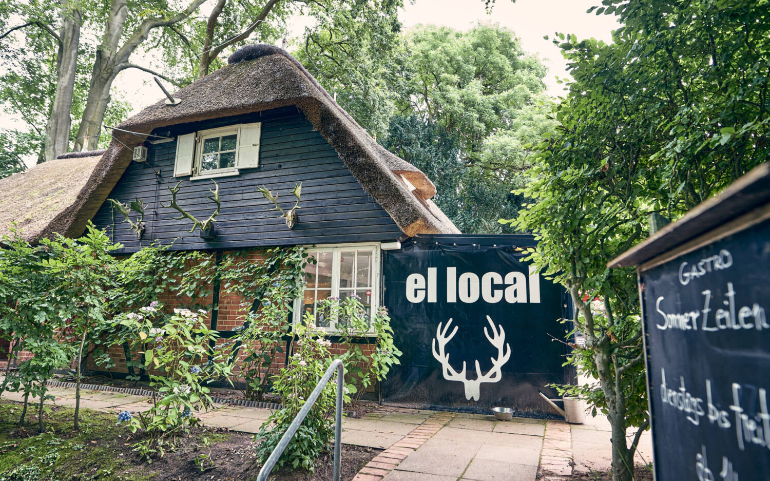 Malerisch gelegen: Das spanische El Local versteckt sich im Nienstedtener Hirschpark