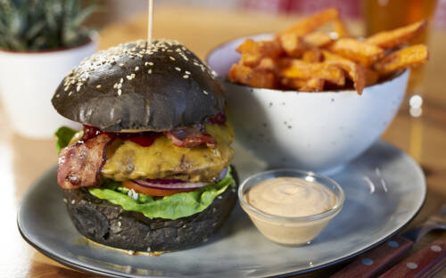 Das Burger-Restaurant Burger Village in Altona -Altstadt überzeugt mit kreativen Kreationen / ©Marc Sill