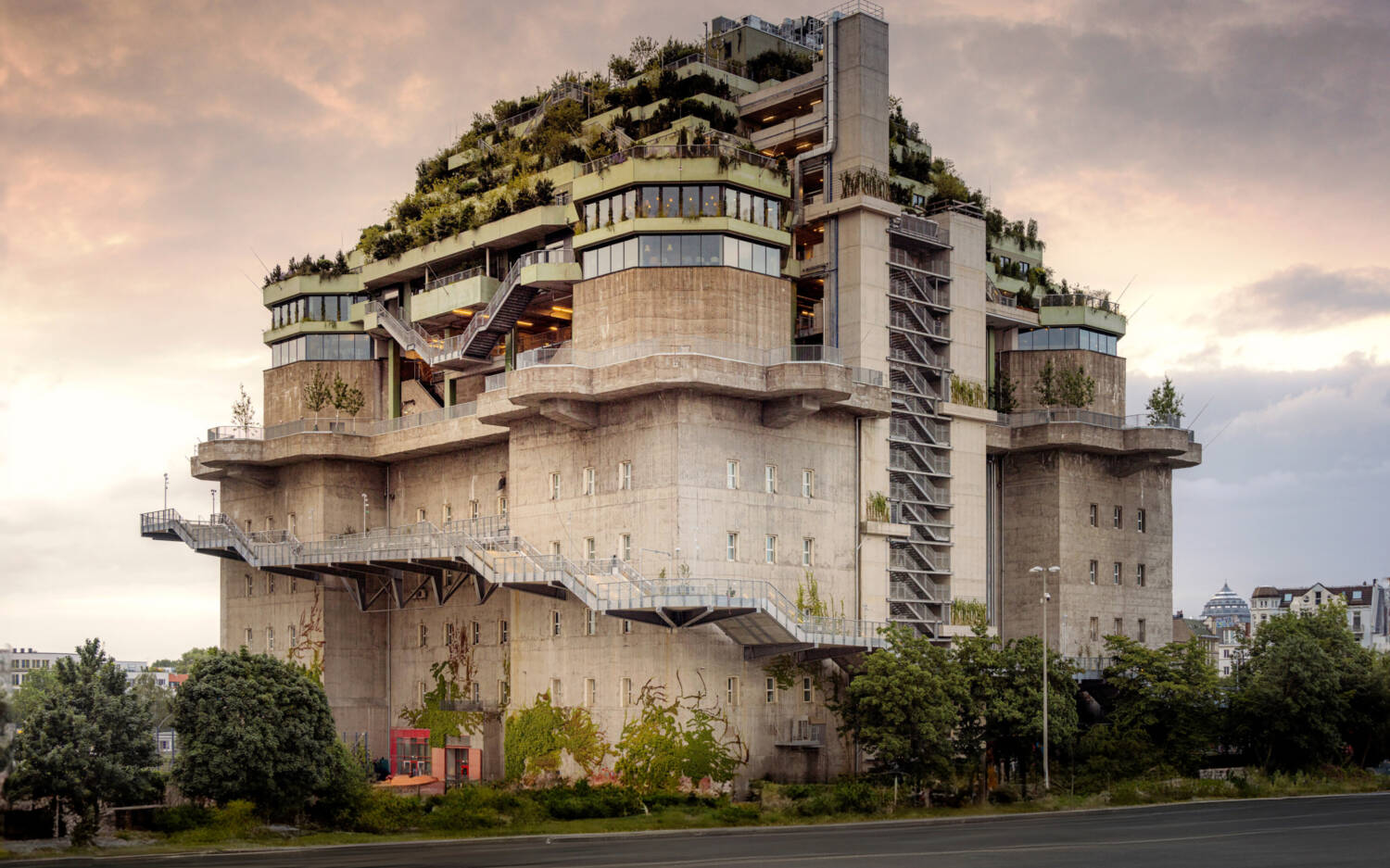 Das Hotel in der Bunkeraufstockung wird künftig von einer Doppelspitze geführt / ©Mediaserver Hamburg / HMG Hamburgsviews