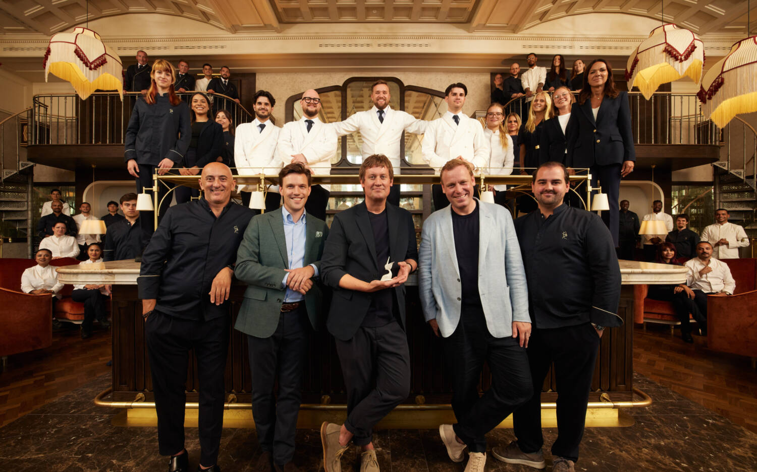 Das Pellicano-Team (v. l. n. r.): Küchenchef Luigi Marzo, General-Manager Tobias Becher, Inhaber Fabio Spagna, Thomas Antesberger und Küchenchef Kai Weigand / © Bellezza Group