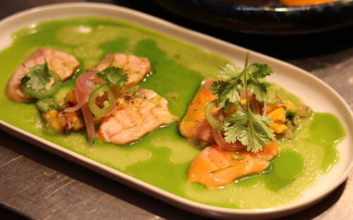 Der Salmon Flow ist ein wahres Kunstwerk – sowohl geschmacklich als auch optisch / ©Alice von der Laden