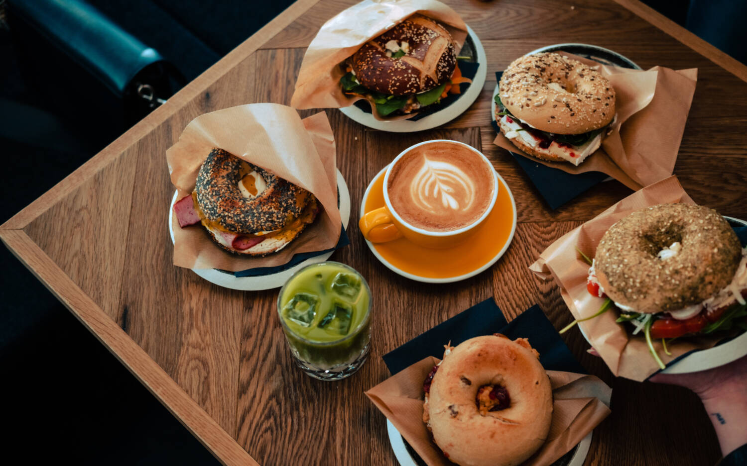 Eine große Auswahl an Bagels gibt es in der New York Bagel Bar / ©Leonie Hinrichs 