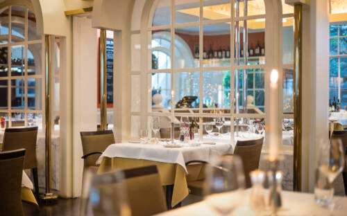 Für einen besonders eleganten Abend oder ein romantisches Dinner zu zweit,  ist die Piazza Romana die perfekte Wahl / ©Grand Elysée