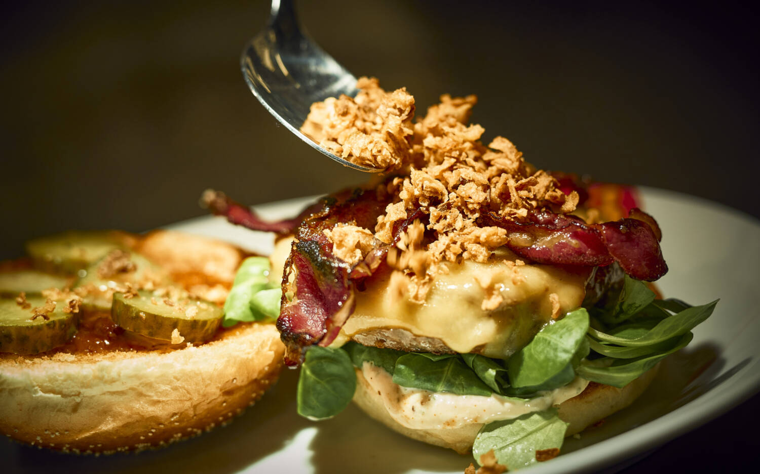 Hoch gestapelt: Bei Jim Block gibt’s saftige Burger / ©Marc Sill