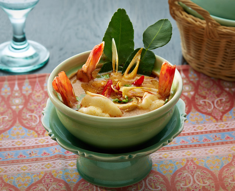 Im Restaurant Sala Thai in der HafenCity gibt es leckeres Thai-Essen an richtigen Thai-Tables / ©Sala Thai