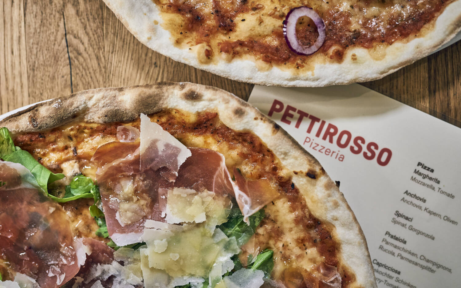 Knusprig, heiß aus dem Ofen und mit bestem Belag / ©Marc Sill 