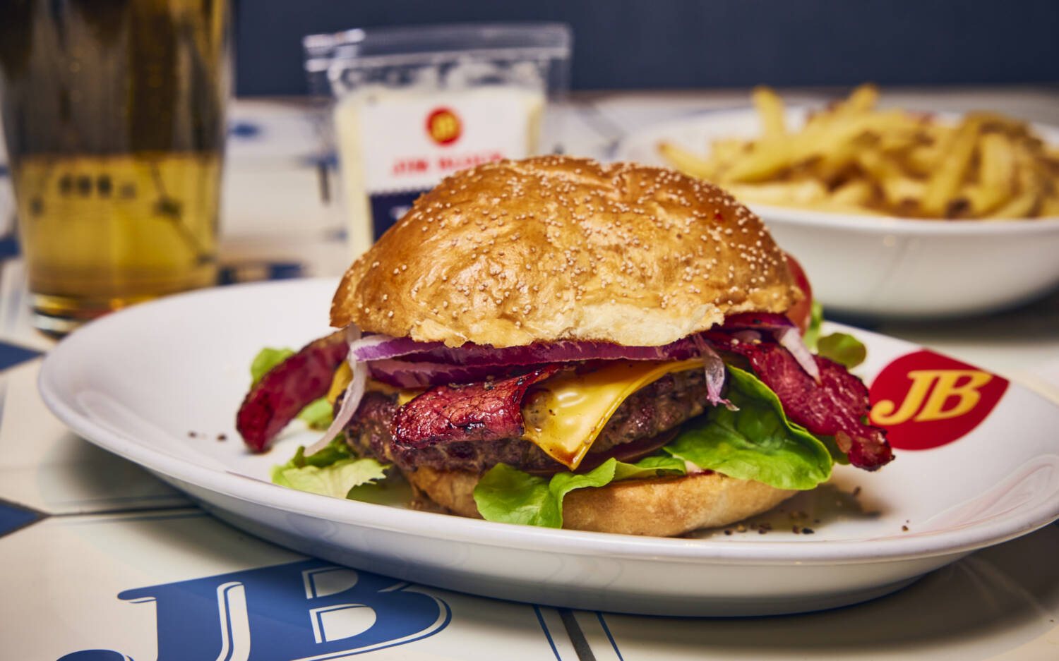 Wer Lust auf Burger hat, kann auf das Jim Block in Wandsbek zählen: saftige Burger in verschiedenen Varianten /©Block House