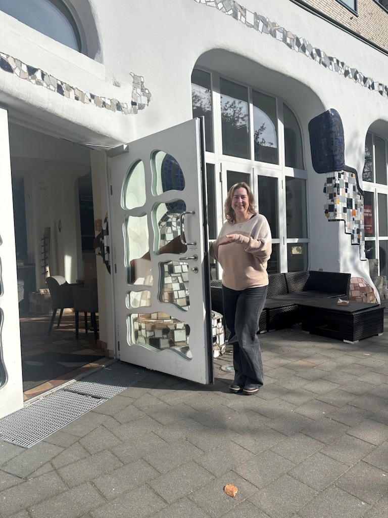 Betreiberin Yasemin Sahiner freut sich, im April eine neue Tapas-Bar in Ottensen zu eröffnen /©Yasemin Sahiner