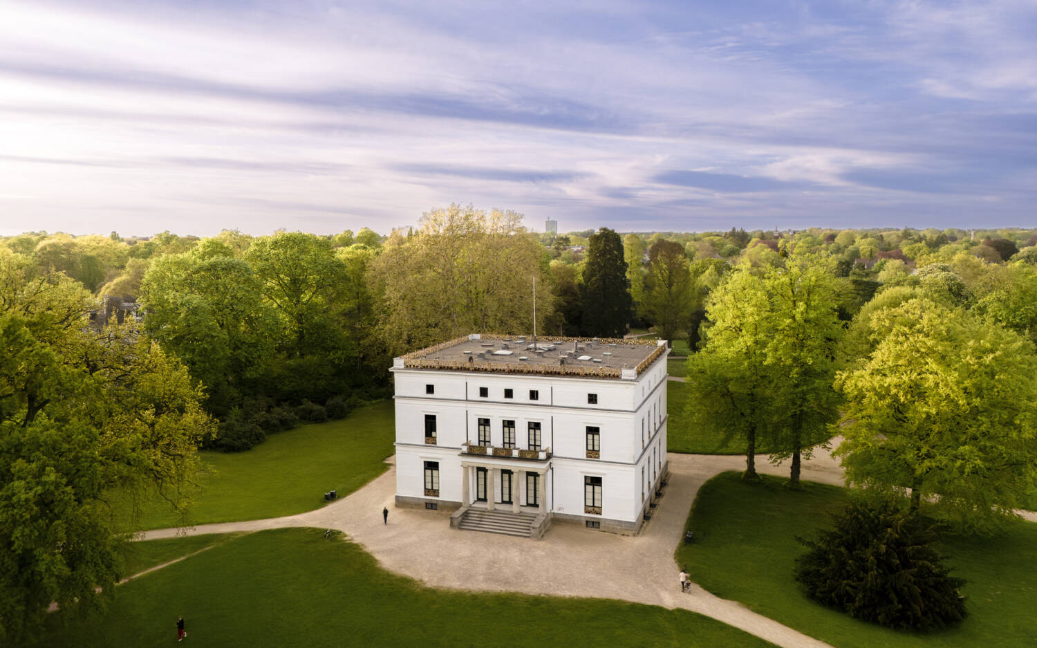 Das Jenisch Haus im gleichnamigen Park kann für Veranstaltungen aller Art gemietet werden / ©SHMH/ Jérome Gerull