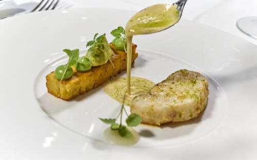 Der Stern bleibt: Nach der Verleihung im letzten Jahr verteidigt Küchenchef Fokke Mick mit seinem Team den Michelin-Stern auch 2025 mit Bravour / ©Marc Sill