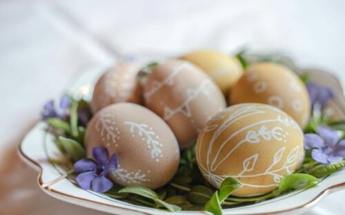 Die Osterfeiertage stehen an: Zehn Orte, wo mit der Familie in Hamburg der Osterbrunch zelebriert werden kann / ©Unsplash/Michal Balog 