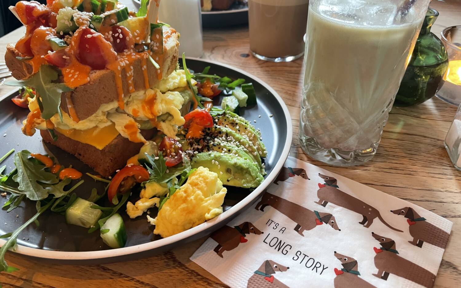 Die meisten Produkte stammen aus der Region und landen als farbenfrohe Frühstücks- oder Brunch-Kreationen auf dem Teller /©Alina Fedorova