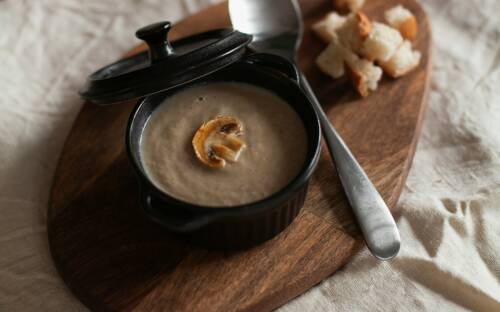 Eine sehr cremige Pilzsuppe probiert unser Tester im Fräulein Fritz / ©Unspalsh/Dmitry Kovalchuk