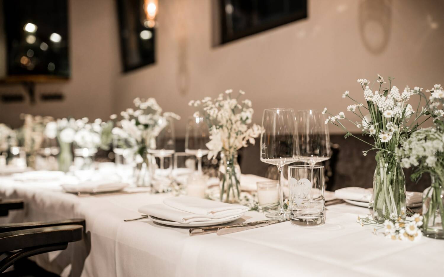 Feiern bei den Profis: Zahlreiche Restaurants, wie das Küchenfreunde Kraftwerk, sind tolle Locations für die private Feier / ©Küchenfreunde