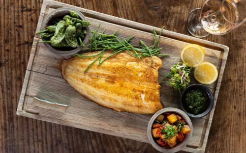 Fisch satt: Auf der Suche nach einem guten Fischrestaurant in Hamburg, wird man im Restaurant Am Kai fündig / ©Julia Schumacher 