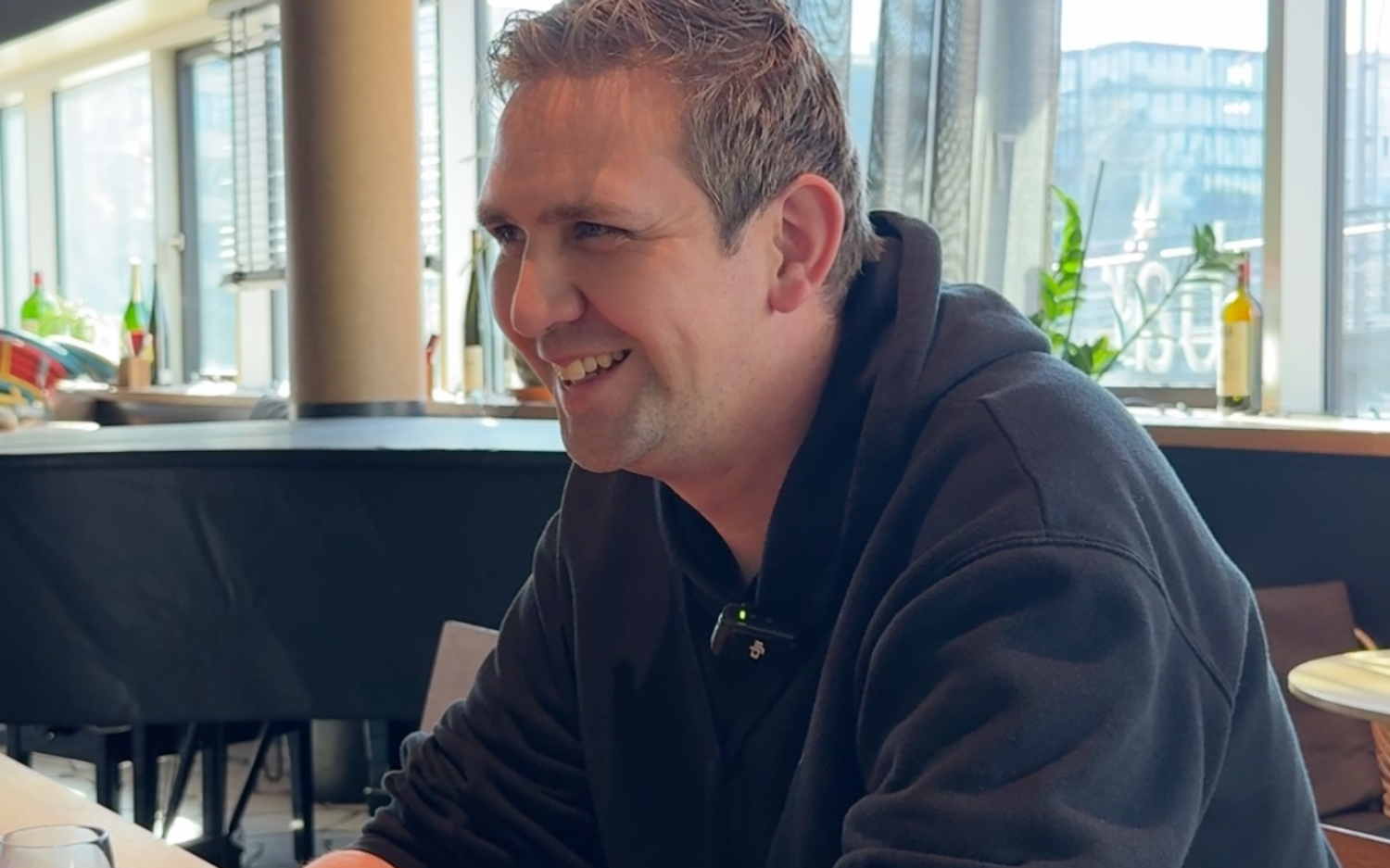 Freut sich auf seine neue Aufgabe: Marvin Böhm will mit dem Buoy in Hamburg durchstarten / ©Carlotta Maas