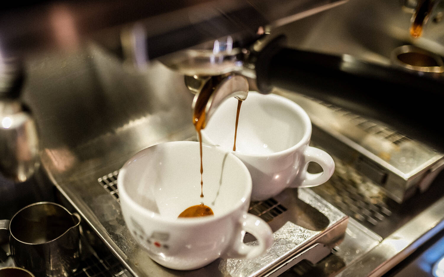 Frischer Kaffee darf in dem Café in der Innenstadt natürlich nicht fehlen / ©Sven Schomburg