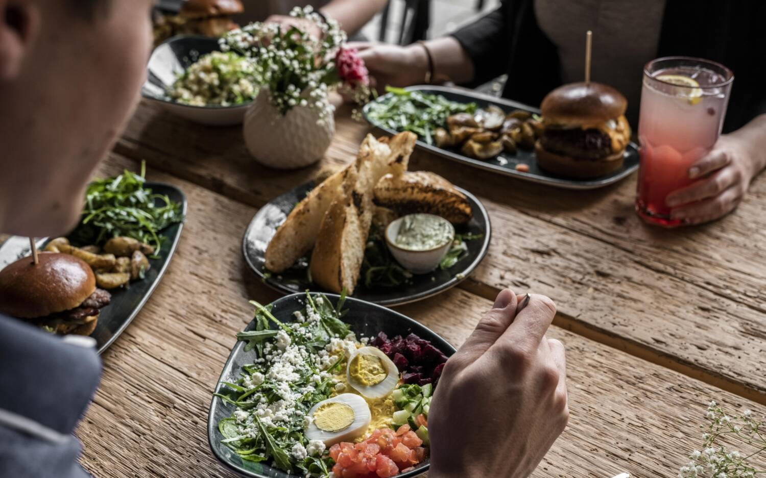 Frühstück in Hamburg den ganzen Tag? Gibt es im Cotidiano in der Altstadt / ©Benjamin Olszewski