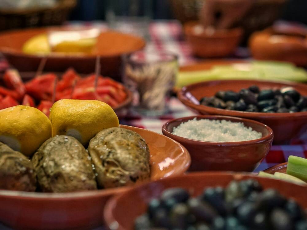 Griechische Kleinigkeiten im Mezedes in Eimsbüttel / ©Unsplash/ Robert Anasch